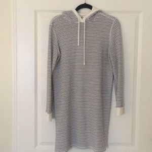 Vineyard Vines hooded terry dress